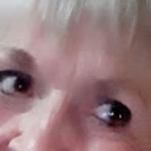 Meet your Posher, Debi